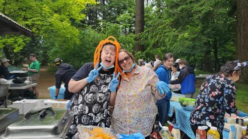 Attendees had a good time enjoying some good music, tasty food, and taking part in a raffle draw.